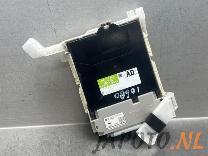 Used Body control computer Lexus CT 200h 1.8 16V Price € 52,45 Margin scheme offered by Japoto Parts B.V.