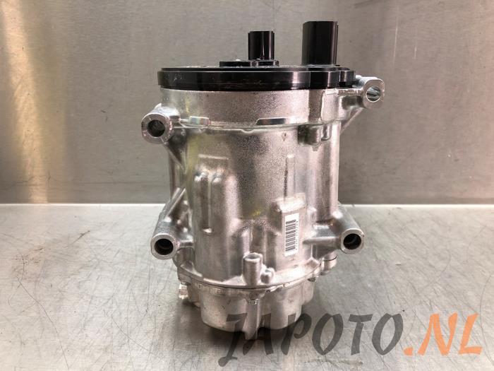 Usagé Pompe clim Toyota Yaris Cross (PB1/PJ1) 1.5 12V Hybrid 130 Prix € 314,95 Règlement à la marge proposé par Japoto Parts B.V.