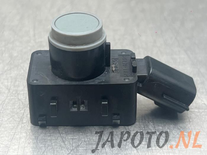 Usados Sensor PDC Toyota RAV4 (A5) 2.5 Hybrid 16V AWD Precio € 52,50 Norma de margen ofrecido por Japoto Parts B.V.