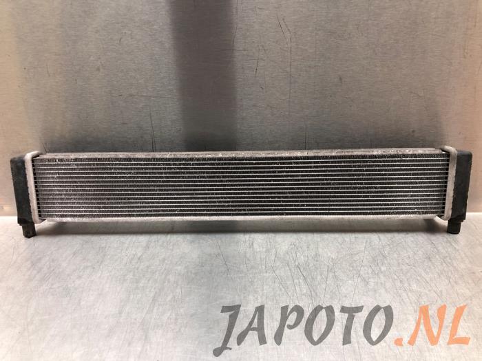Gebrauchte Kühler Toyota Prius Plus (ZVW4) 1.8 Hybrid 16V Preis € 78,70 Margenregelung angeboten von Japoto Parts B.V.