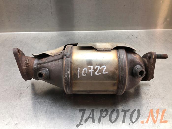 Używane Katalizator Kia Rio IV (YB) 1.0i T-GDi 100 12V Cena € 208,95 Procedura marży oferowane przez Japoto Parts B.V.