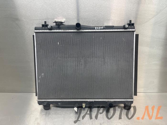 Used Radiator Honda Jazz (GK/GP) 1.3 -i-VTEC 16V Price € 94,45 Margin scheme offered by Japoto Parts B.V.