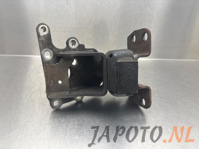 Used Engine mount Daihatsu Terios (J2) 1.5 16V DVVT 4x2 Euro 4 Price € 41,95 Margin scheme offered by Japoto Parts B.V.