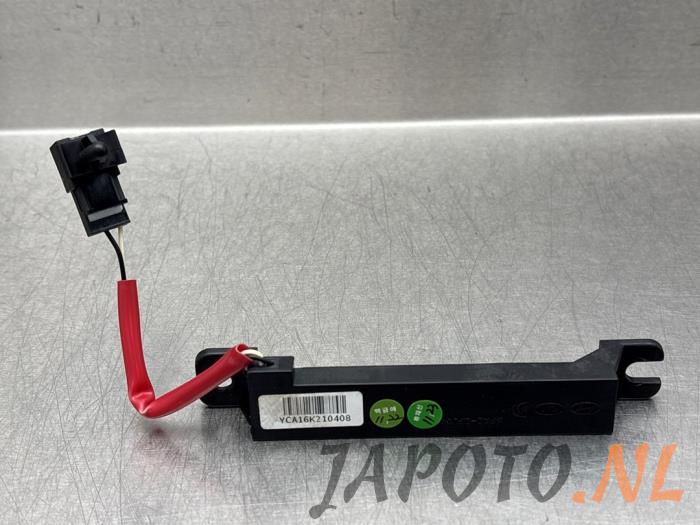 Używane Keyless Entry-Antena Kia Rio IV (YB) 1.0i T-GDi 120 12V Cena € 15,70 Procedura marży oferowane przez Japoto Parts B.V.