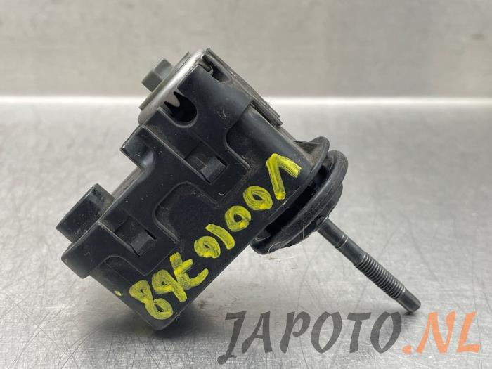Używane Silnik reflektora Kia Rio IV (YB) 1.0i T-GDi 120 12V Cena € 20,95 Procedura marży oferowane przez Japoto Parts B.V.