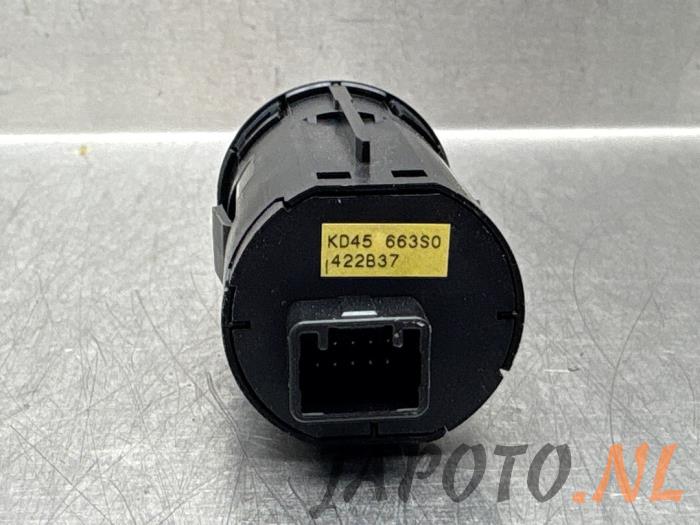 Ignition lock + computer from a Mazda CX-5 I (KE,GH) 2.2 Skyactiv D 150 16V 4WD 2014