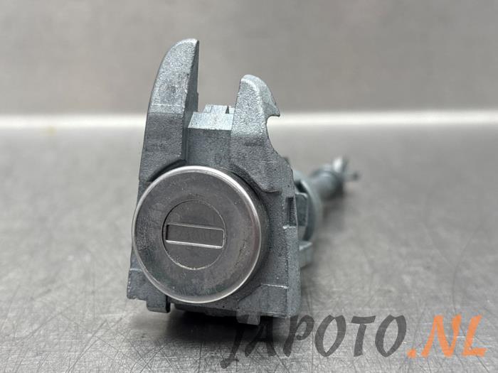 Ignition lock + computer from a Mazda CX-5 I (KE,GH) 2.2 Skyactiv D 150 16V 4WD 2014