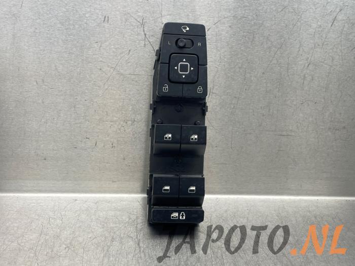 Usados Interruptor combinado de ventanillas Kia Niro II (SG2) 1.6 GDI Hybrid Precio € 104,95 Norma de margen ofrecido por Japoto Parts B.V.