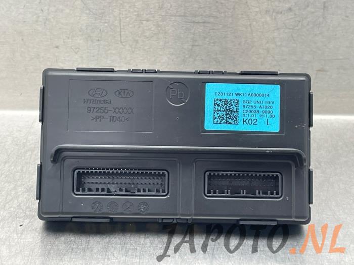 Używane Modul Comfort Kia Niro II (SG2) 1.6 GDI Hybrid Cena € 157,45 Procedura marży oferowane przez Japoto Parts B.V.