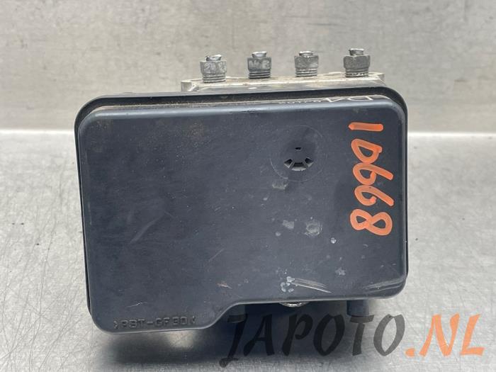 Używane Pompa ABS Daihatsu Terios (J2) 1.5 16V DVVT 4x2 Euro 4 Cena € 78,70 Procedura marży oferowane przez Japoto Parts B.V.