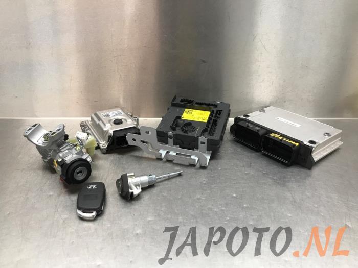 Used Ignition lock + computer Hyundai Bayon 1.0 T-GDI 12V Mild Hybrid 48V Price € 314,95 Margin scheme offered by Japoto Parts B.V.