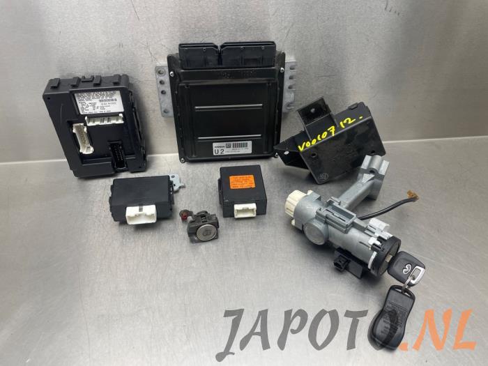 Used Ignition lock + computer Infiniti FX (S50) 35 3.5i 24V AWD Price € 262,45 Margin scheme offered by Japoto Parts B.V.