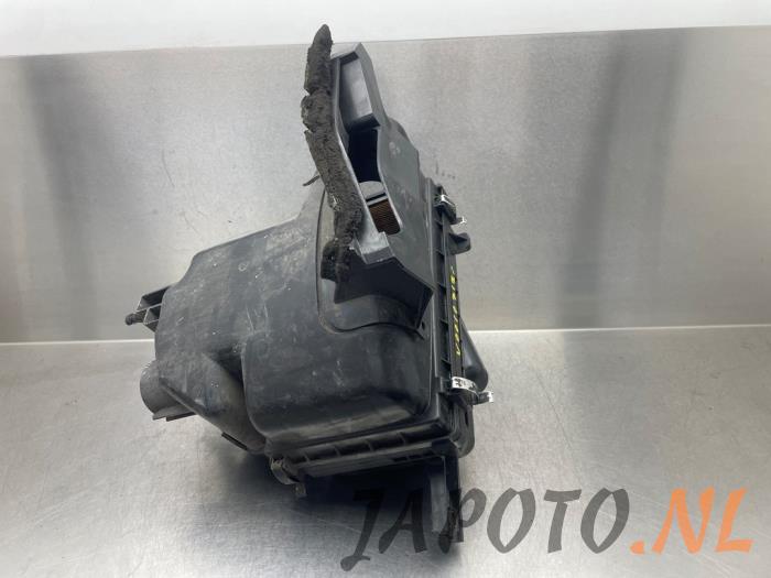 Begagnade Luftfilterhus Infiniti FX (S50) 35 3.5i 24V AWD Pris € 52,45 Marginaltabell erbjuds av Japoto Parts B.V.