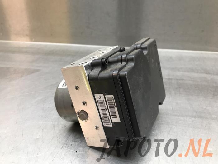 Usagé Bloc ABS Hyundai Bayon 1.0 T-GDI 12V Mild Hybrid 48V Prix € 209,95 Règlement à la marge proposé par Japoto Parts B.V.