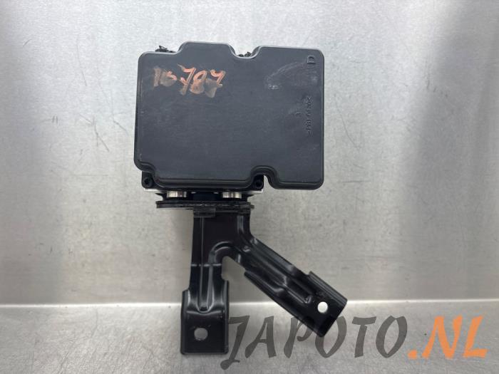 Usagé Bloc ABS Hyundai i20 (BC3) 1.0 T-GDI 100 Mild Hybrid 48V 12V Prix € 262,45 Règlement à la marge proposé par Japoto Parts B.V.