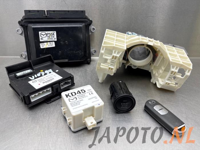 Used Ignition lock + computer Mazda 2 (DJ/DL) 1.5 SkyActiv-G 90 Price € 157,45 Margin scheme offered by Japoto Parts B.V.