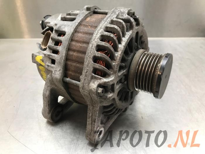Used Dynamo Nissan Qashqai (J10) 2.0 16V Price € 52,45 Margin scheme offered by Japoto Parts B.V.