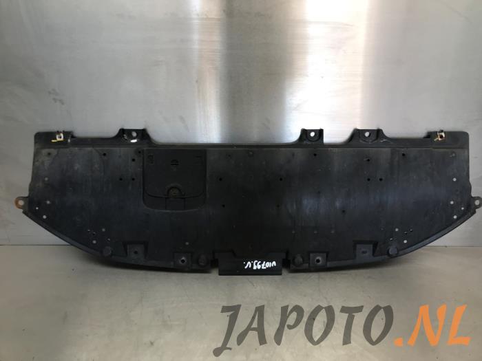 Usados Parachoque placa base Mazda 2 (DJ/DL) 1.5 SkyActiv-G 90 Precio € 78,70 Norma de margen ofrecido por Japoto Parts B.V.
