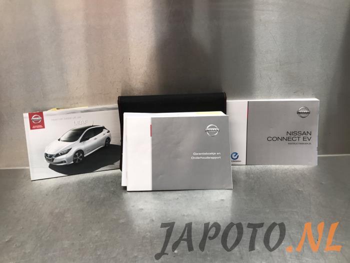 Używane Instrukcja Nissan Leaf (ZE1) 39/40kWh Cena € 31,45 Procedura marży oferowane przez Japoto Parts B.V.