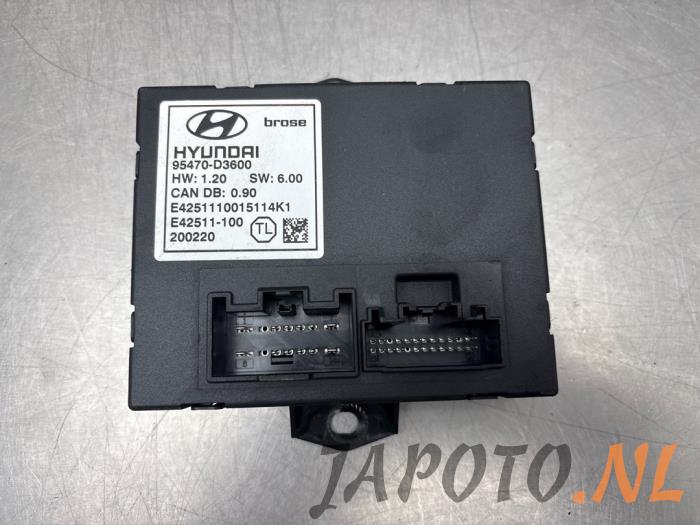 Używane Modul silnika tylnej klapy Hyundai Tucson (TL) 1.6 CRDi 16V 48V MHEV Cena € 157,45 Procedura marży oferowane przez Japoto Parts B.V.