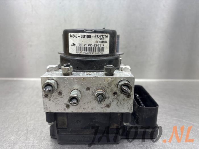 Used ABS pump Toyota Yaris III (P13) 1.33 16V Dual VVT-I Price € 141,70 Margin scheme offered by Japoto Parts B.V.