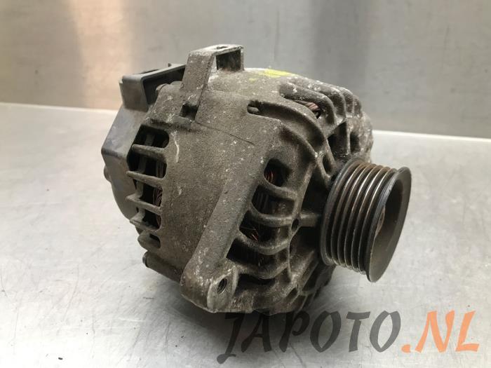 Usagé Dynamo Kia Sportage (SL) 1.6 GDI 16V 4x2 Prix € 31,45 Règlement à la marge proposé par Japoto Parts B.V.