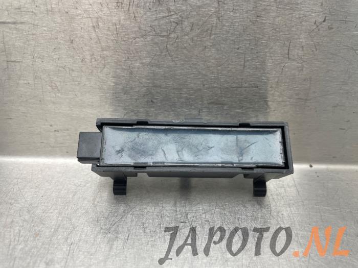 Używane Keyless Entry-Antena Chevrolet Volt 1.4 16V Cena € 10,45 Procedura marży oferowane przez Japoto Parts B.V.