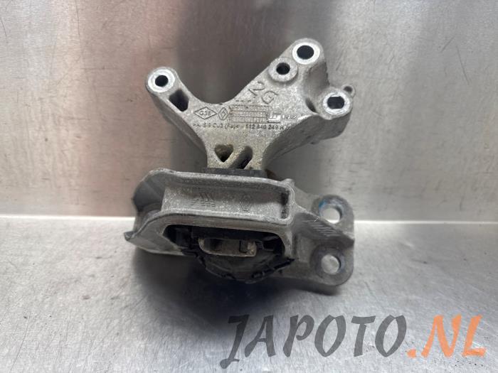 Used Engine mount Nissan Qashqai (J11) 1.2 DIG-T 16V Price € 31,49 Margin scheme offered by Japoto Parts B.V.