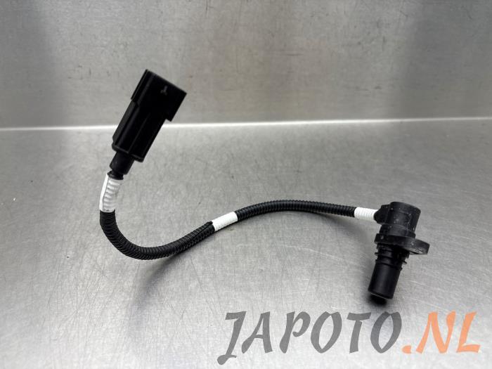 Begagnade Vevaxelsensor Hyundai Kona (SX2) 1.6 GDi HEV 16V Pris € 26,20 Marginaltabell erbjuds av Japoto Parts B.V.