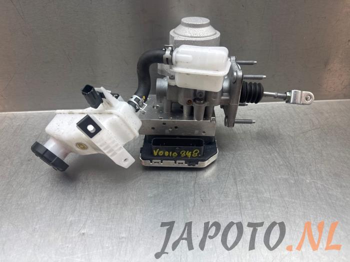 Begagnade ABS-pump Hyundai Kona (SX2) 1.6 GDi HEV 16V Pris € 523,95 Marginaltabell erbjuds av Japoto Parts B.V.