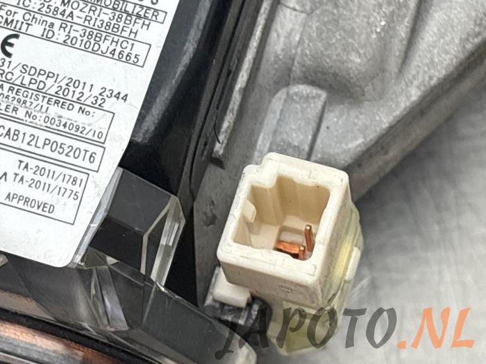 Ignition lock + computer from a Subaru XV (GP) 1.6 AWD 16V 2014