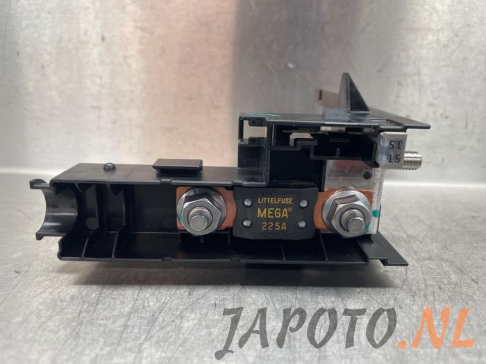 Używane Biegun akumulator Lynk &amp; Co 01 1.5 Cena € 36,70 Procedura marży oferowane przez Japoto Parts B.V.