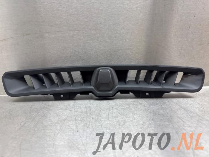 Begagnade Ljussensor Lynk &amp; Co 01 1.5 Pris € 52,45 Marginaltabell erbjuds av Japoto Parts B.V.