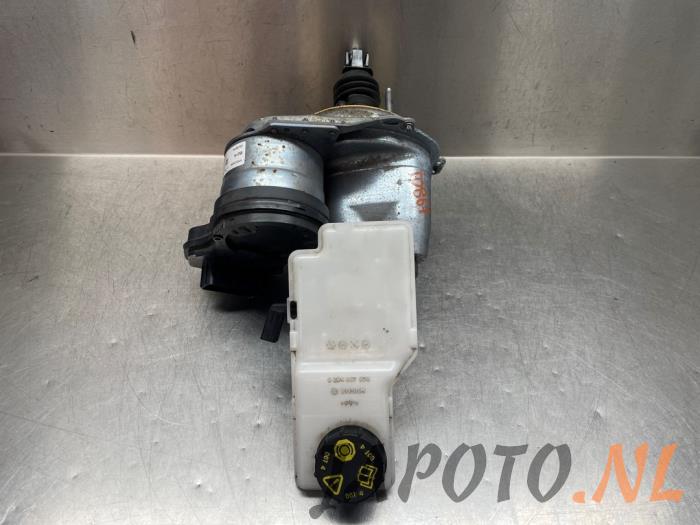 Usagé Servo frein Lynk &amp; Co 01 1.5 Prix € 208,95 Règlement à la marge proposé par Japoto Parts B.V.