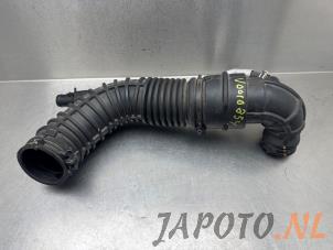 Usagé Tuyau d'aspiration air Kia Xceed 1.0 T-GDi 12V Prix € 49,95 Règlement à la marge proposé par Japoto Parts B.V.