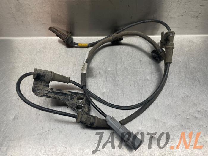 Begagnade ABS-sensor Kia Xceed 1.0 T-GDi 12V Pris € 26,20 Marginaltabell erbjuds av Japoto Parts B.V.