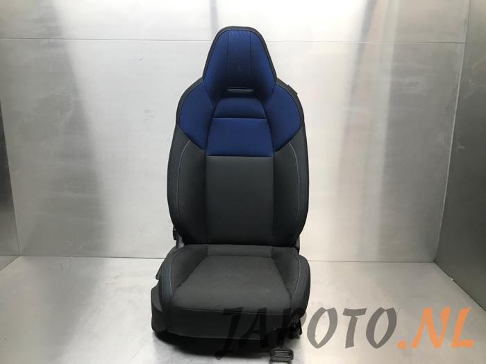 Używane Fotel prawy Lynk &amp; Co 01 1.5 Cena € 314,95 Procedura marży oferowane przez Japoto Parts B.V.