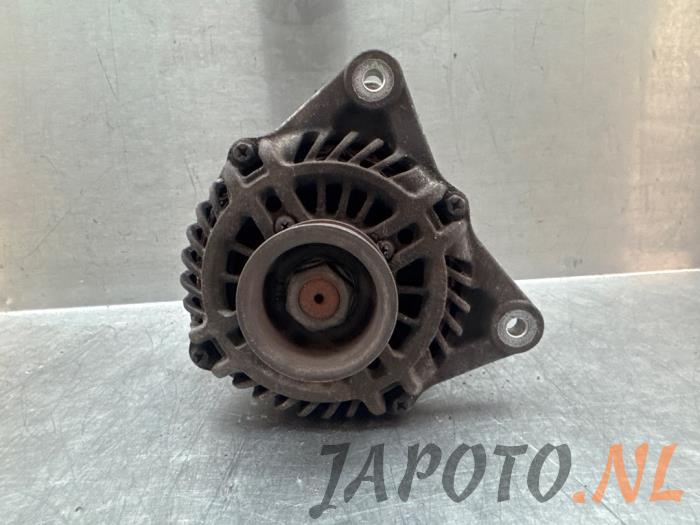 Used Dynamo Nissan Qashqai (J10) 1.6 16V Price € 52,49 Margin scheme offered by Japoto Parts B.V.