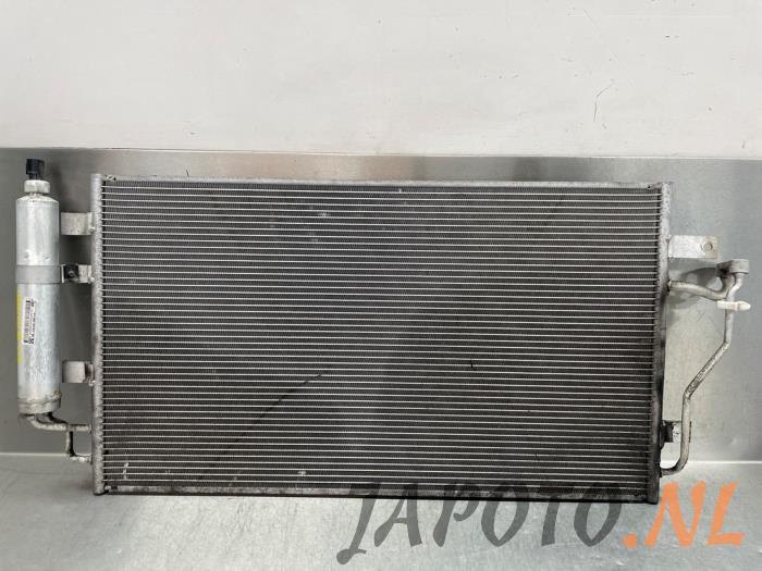 Usagé Radiateur clim Nissan NV 200 Evalia (M20M) E-NV200 Prix € 190,51 Prix TTC proposé par Japoto Parts B.V.