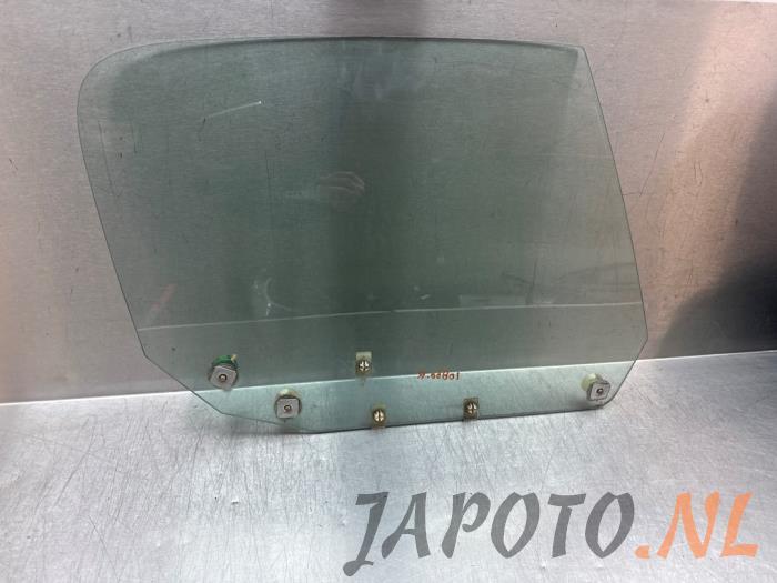 Usados Ventanilla de puerta de 2 puertas derecha Mazda MX-5 (NB18/35/8C) 1.6i 16V Precio € 52,49 Norma de margen ofrecido por Japoto Parts B.V.