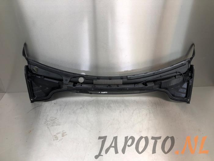 Używane Parawan Kia Stonic (YB) 1.0i T-GDi 12V Eco-Dynamics+ Cena € 78,70 Procedura marży oferowane przez Japoto Parts B.V.
