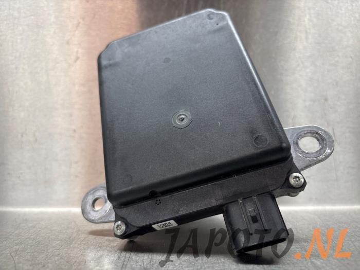 Begagnade Dödvinkelsensor Toyota Prius (ZVW5) 1.8 16V Hybrid Pris € 78,74 Marginaltabell erbjuds av Japoto Parts B.V.