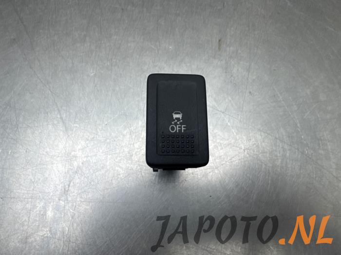 Używane Przelacznik ESP Suzuki Vitara (LY/MY) 1.4 S Turbo 16V Cena € 15,70 Procedura marży oferowane przez Japoto Parts B.V.