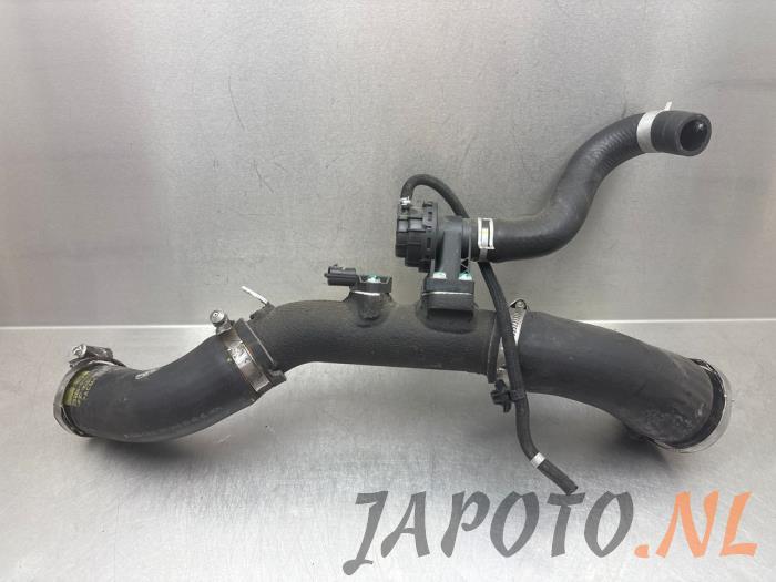 Gebrauchte Intercooler Rohr Hyundai i30 Wagon (PDEF) 1.4 T-GDI 16V Preis € 78,70 Margenregelung angeboten von Japoto Parts B.V.