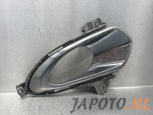 Używane Pokrywa swiatla przeciwmgielnego prawa Kia Cee'd (JDB5) 1.6 CRDi 16V VGT Cena € 24,95 Procedura marży oferowane przez Japoto Parts B.V.