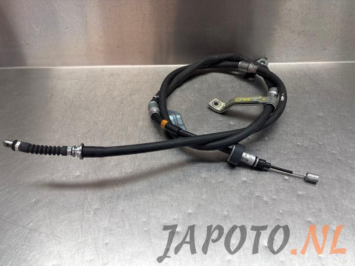 Usagé Câble frein à main Kia Stonic (YB) 1.0i T-GDi 12V Eco-Dynamics+ Prix € 26,20 Règlement à la marge proposé par Japoto Parts B.V.