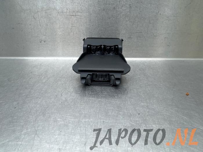 Begagnade Radarsensor Mazda CX-5 I (KE,GH) 2.2 SkyActiv-D 150 16V 2WD Pris € 52,45 Marginaltabell erbjuds av Japoto Parts B.V.