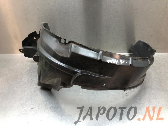 Usados Protector interno Toyota RAV4 (A4) 2.5 Hybrid 16V VVT-i 4x4 Precio € 26,24 Norma de margen ofrecido por Japoto Parts B.V.