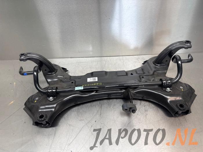 Begagnade Underram Kia Stonic (YB) 1.0i T-GDi 12V Eco-Dynamics+ Pris € 103,95 Marginaltabell erbjuds av Japoto Parts B.V.