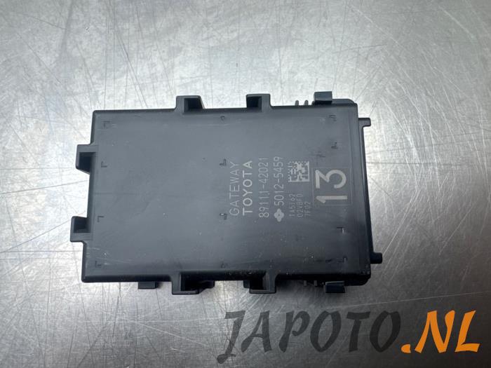 Usados Módulo Gateway Toyota RAV4 (A4) 2.5 Hybrid 16V VVT-i 4x4 Precio € 26,24 Norma de margen ofrecido por Japoto Parts B.V.